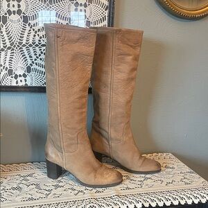 Vintage America Tan Heeled Boots